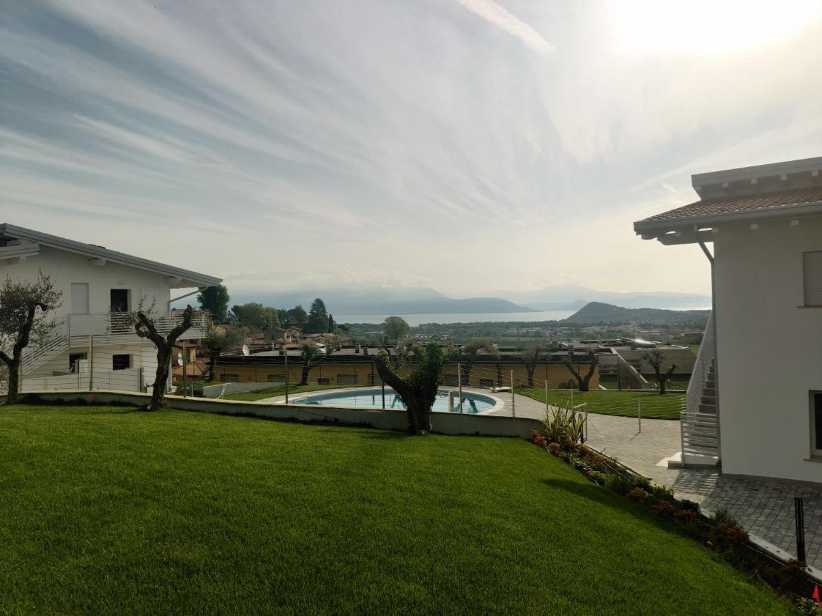 Bilocale In Residence Vista Lago Con Piscina Polpenazze del Garda Exterior foto